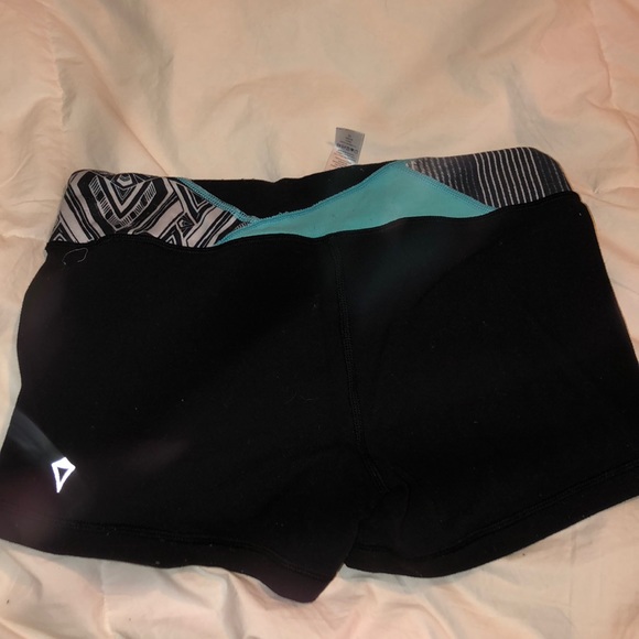 Ivivva shorts (lululemon)